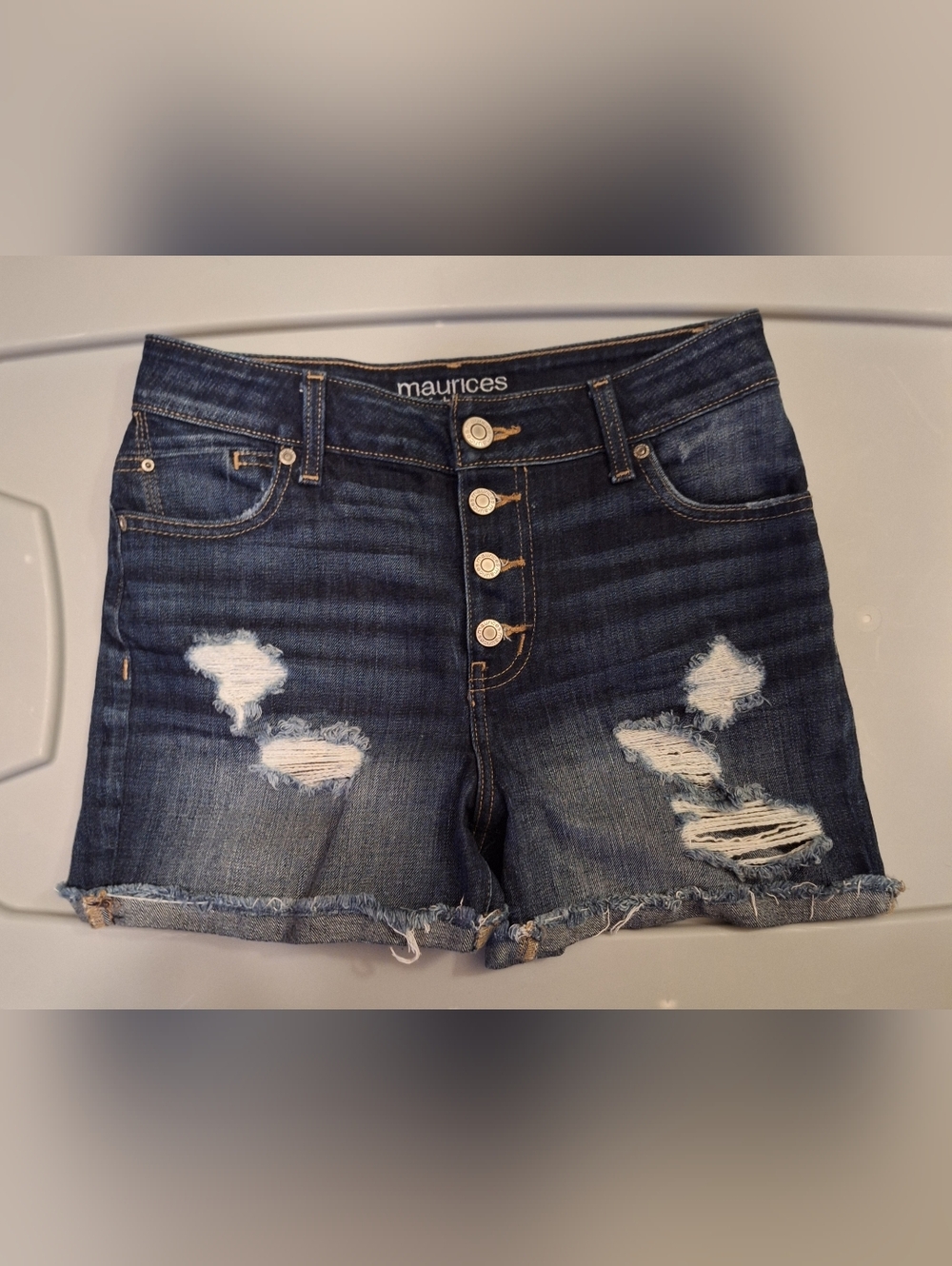 Maurices Button-Fly Jean Shorts. Super Cute! Sz 6. High Rise.